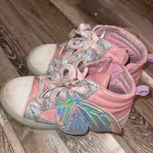 Butterfly shoes